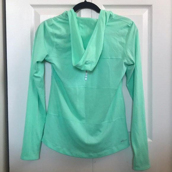 Nike DRI-FIT Sweater - Picture 3 of 3